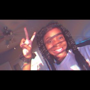 Meet your Posher, Lorien